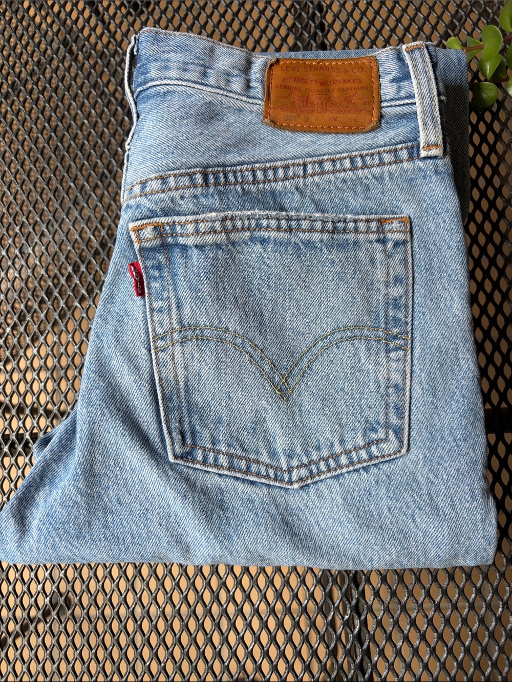 Levi’s 501 skinny distressed jeans